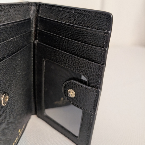 Kate Spade Penguin Black Dashing Beauty Bifold Card Wallet EUC - Picture 2 of 8